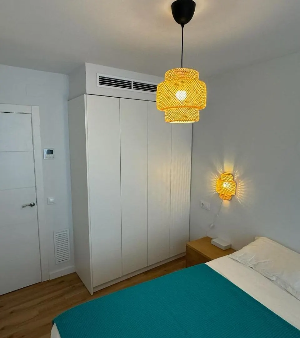 Дом отдыха Вилла Centric House With Parking Тосса-де-Мар